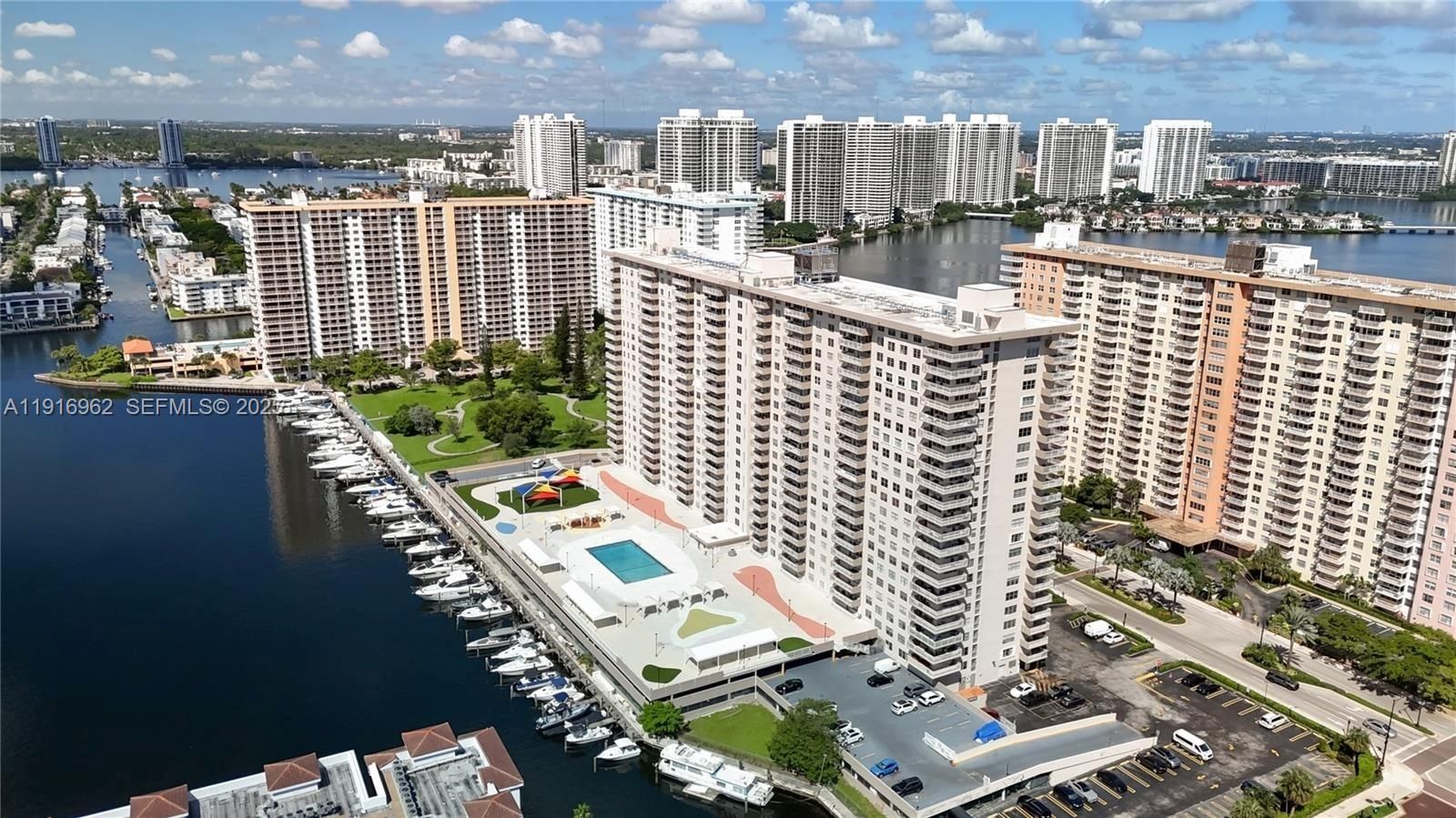 Winston Towers 100 Condos for Sale