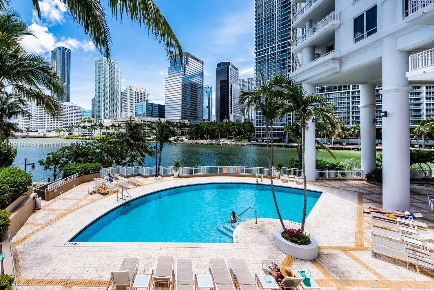 Courts at Brickell Key