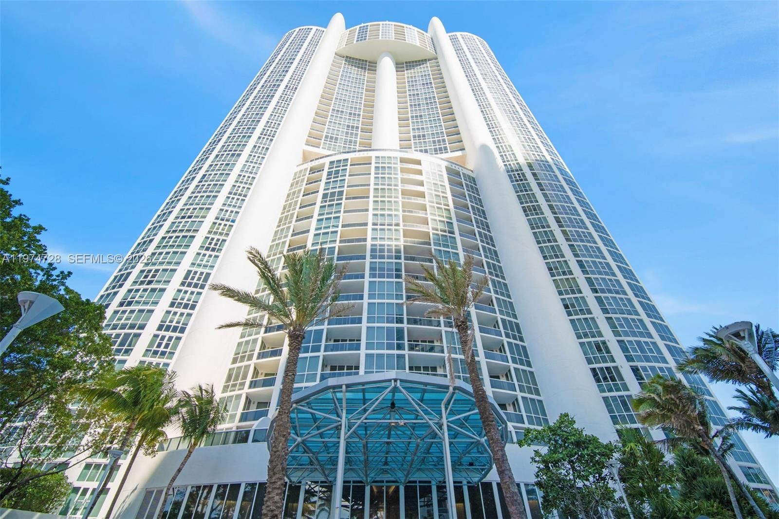 Trump Royale Condos for Sale