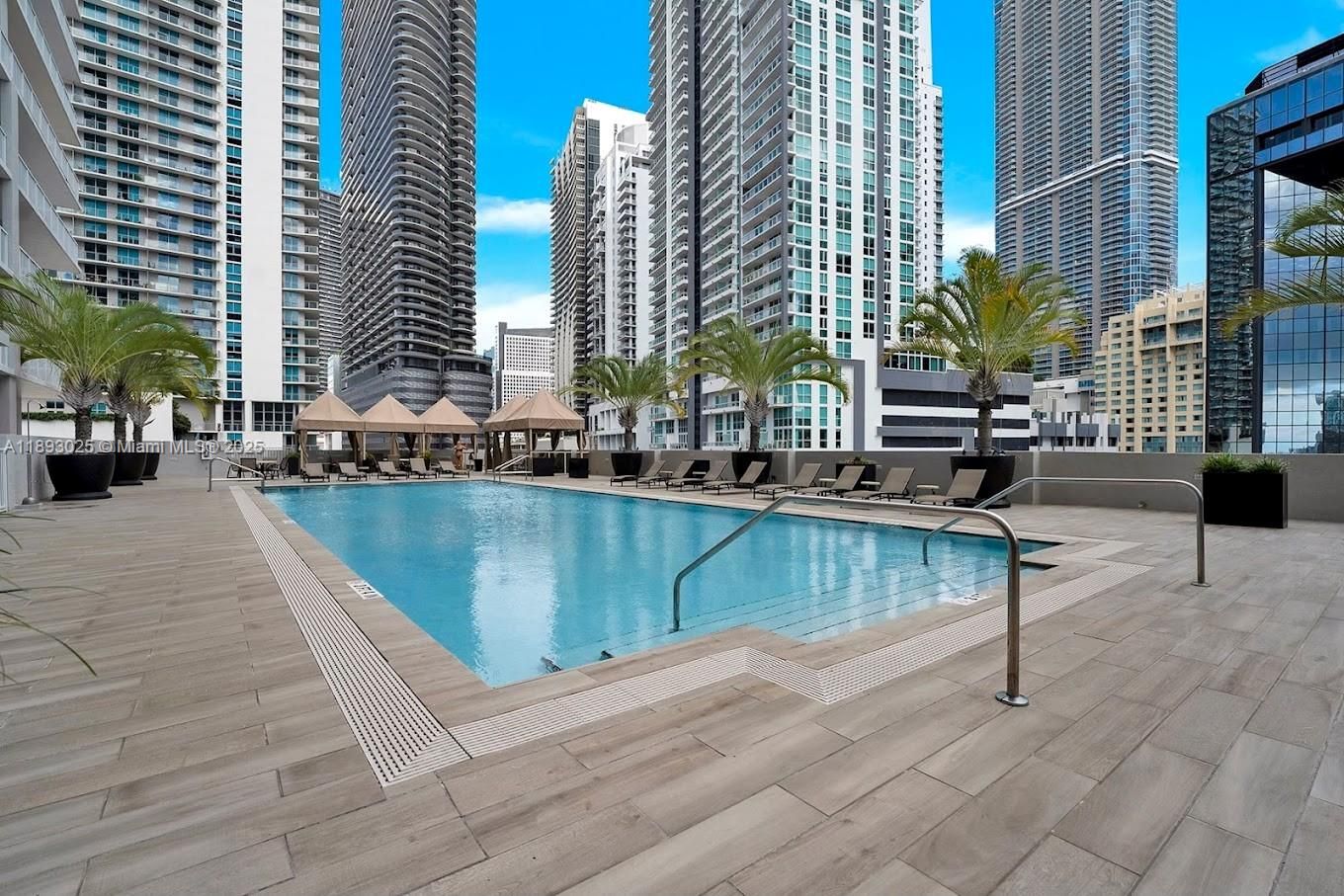 Vue at Brickell Condos