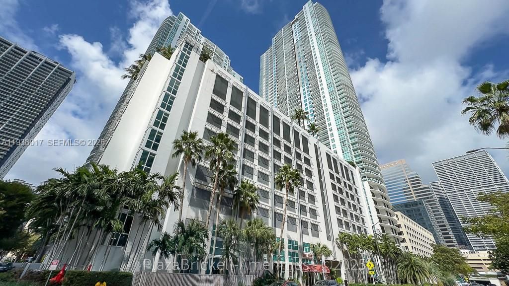 Plaza on Brickell East condos for sale