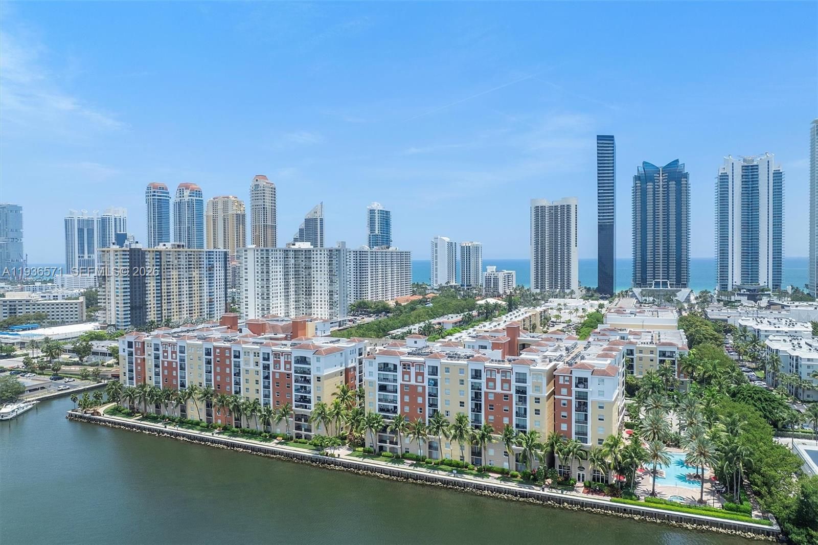 Porto Bellagio Condos for Sale